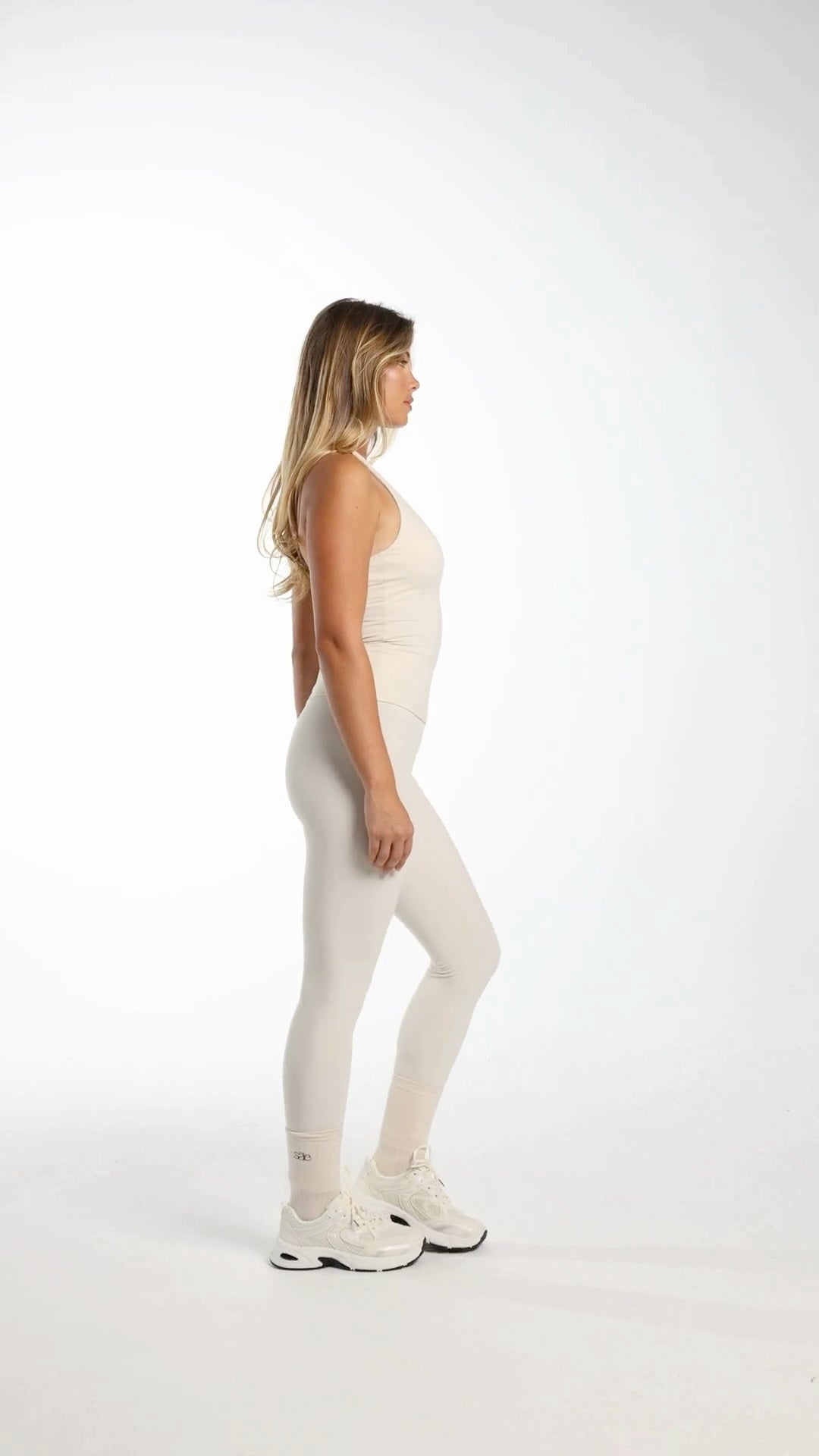 Soft oat Origin Leggings with CLOUD fabric designed for comfort, stretch and daily wear.